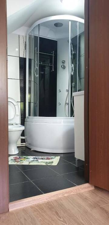 Фото номера Апартаменты с балконом Дома для отпуска Vila Curtea de Arges г. Куртя-де-Арджеш 26