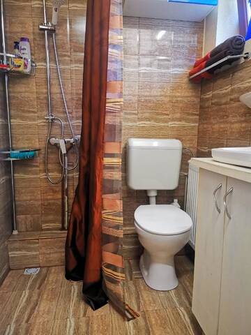 Фото номера Вилла с 2 спальнями Виллы Casa Petrescu г. Куртя-де-Арджеш 8