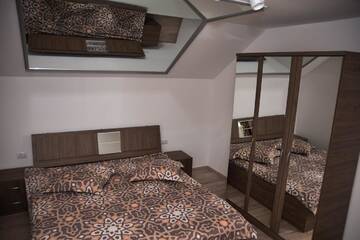 Фото Гостевой дом New house г. Куртя-де-Арджеш 5
