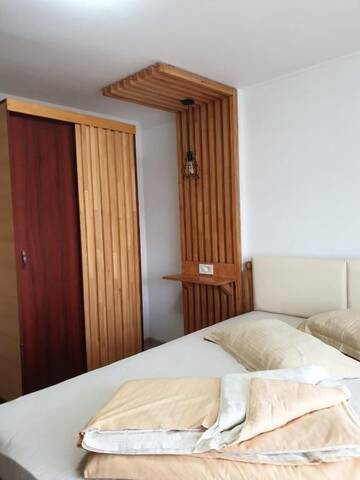 Фото номера Двухместный номер с 1 кроватью Мотели Motel Mesterul Manole г. Куртя-де-Арджеш 9